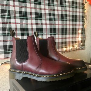 2976 Cherry Red Dr Marten Chelsea Boot NWOT